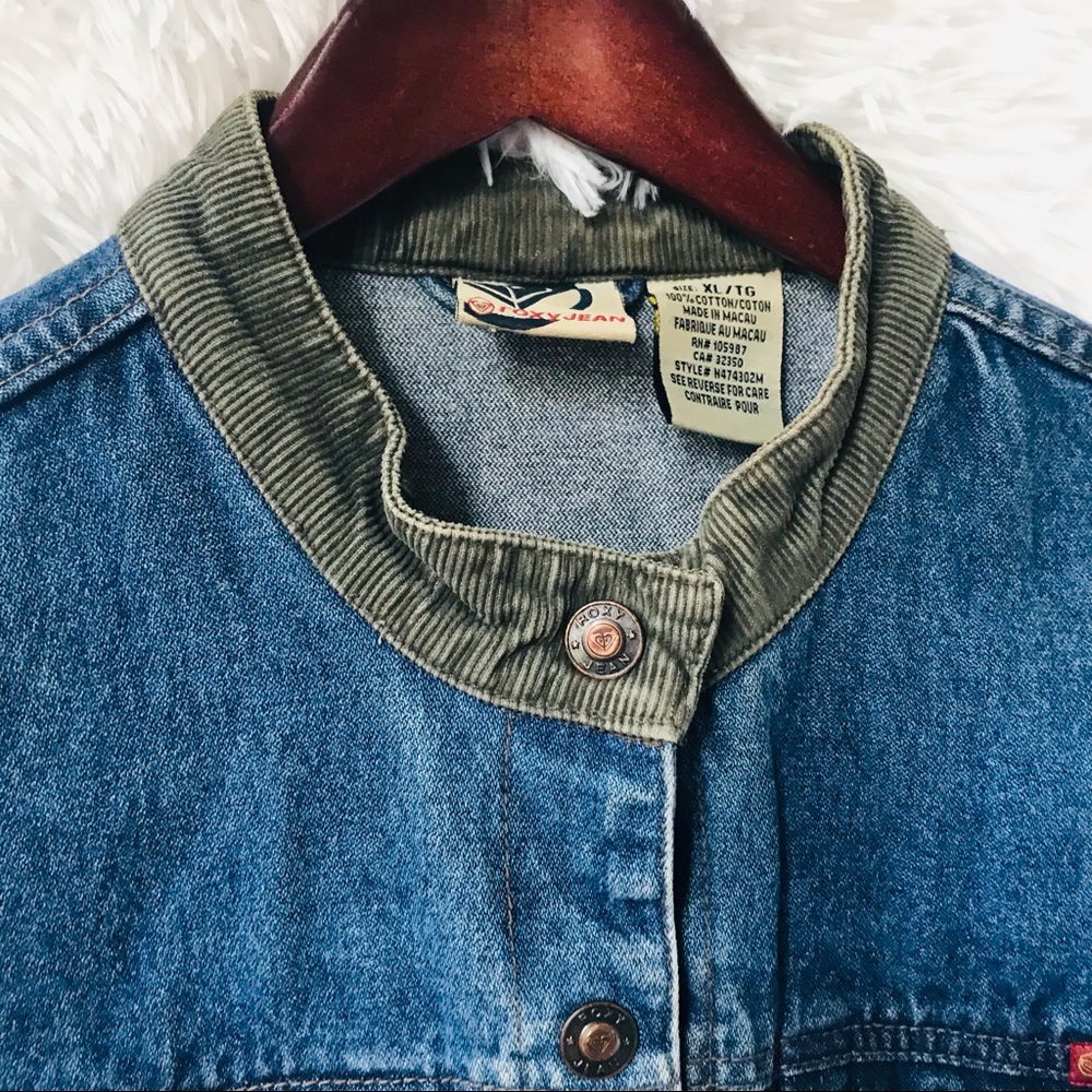 Vintage Roxy Jean Denim Jacket - Picture 5 of 12